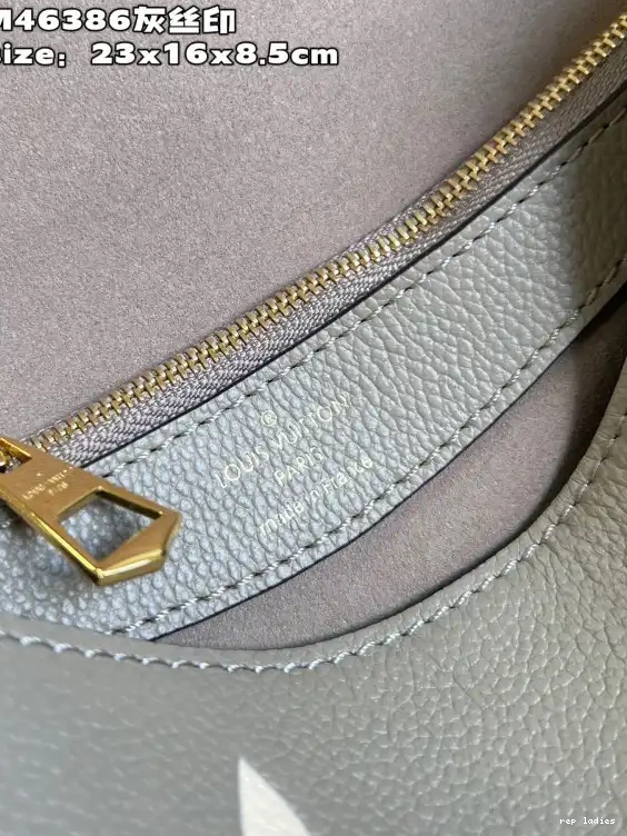 Cheap VUITTON Nano Diane LOUIS 0624